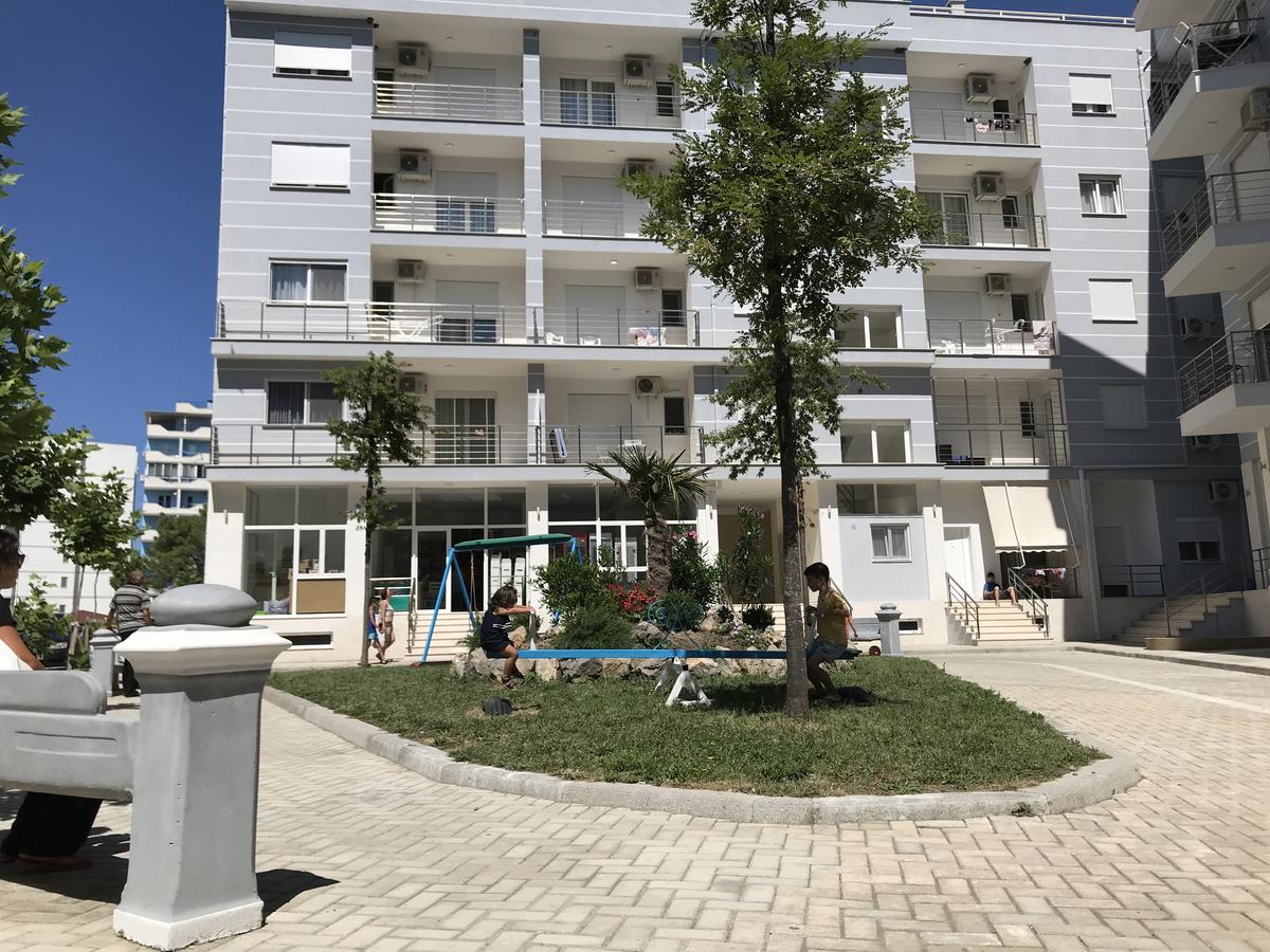 Viktoria'S Apartments Shengjin Luaran gambar