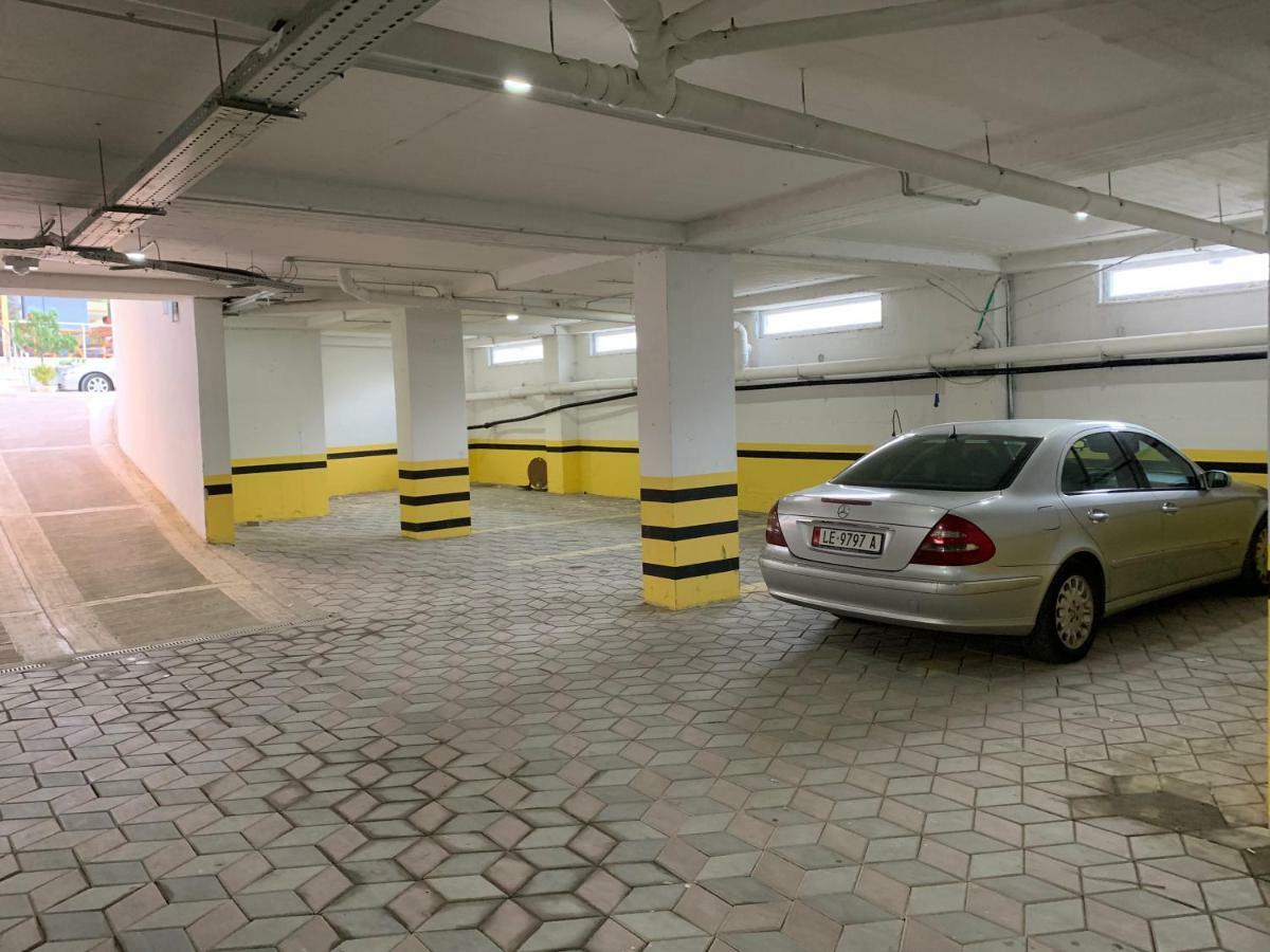 Viktoria'S Apartments Shengjin Luaran gambar
